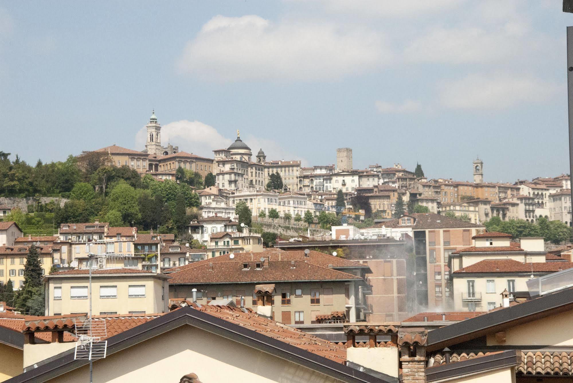 B&B Bonjour Bergamo Exterior photo